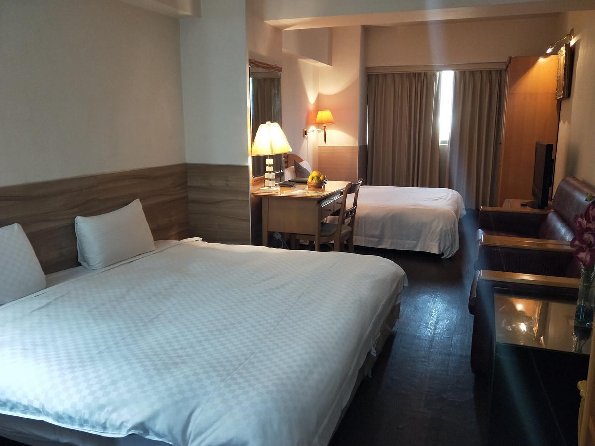 Berkeley Business Hotel Zhongzheng Hsinchu Exterior foto